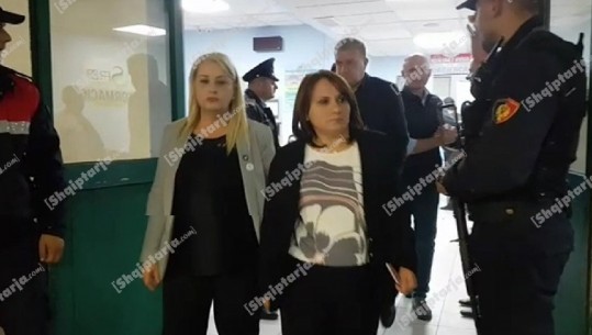 Kupola e Krimeve të Rënda dhe policisë zbarkojnë në Durrës pas atentatit, Prela takon kolegun në spital (VIDEO)