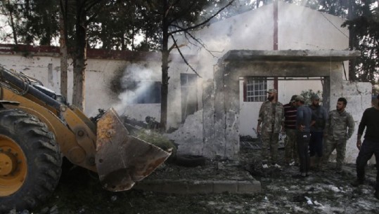 Makinë bombë në kufi të Turqisë, vriten 13 persona