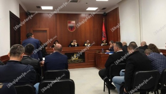 Kontaktet me krimin e pasuria rrezikojnë karrierën e prokurorit të 'Babales' e kryegjyqtarin e  Elbasanit