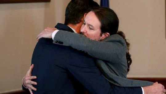 Spanjë, përqafohen Sánchez-Iglesias, marrëveshja PSOE-Podemos, krijohet qeveria e re (pothuajse)