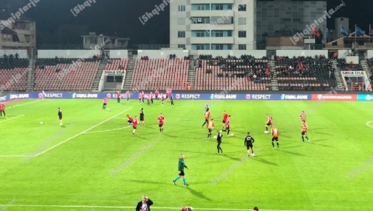 Atmosfera në Elbasan para ndeshjes me Andorën, ja sa tifozë do të jenë në stdium