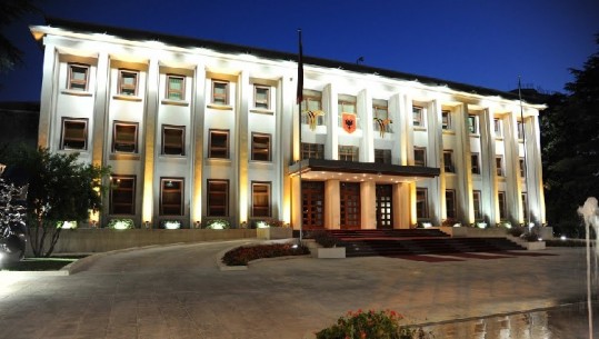 Andoni: Presidenti, komunikimi publik dhe mosnjohja e ligjit