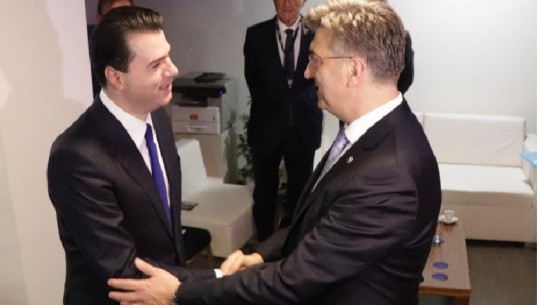 Kongresi i PPE/ Basha takohet me kryeministrin e Kroacisë: Do realizojmë detyra e shtëpisë për BE 