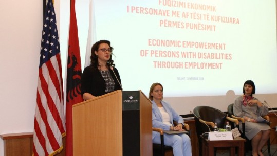Të drejtat e PAK/ Leyla Moses: Janë punësuar 267 persona, 40 të tjerë nisën stazh...SHBA të gatshëm të ndihmojë qeverinë shqiptare