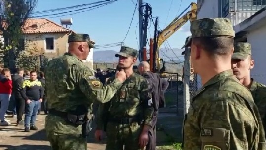 Forcat e Sigurisë së Kosovës mbërrijnë në Thumanë (VIDEO)