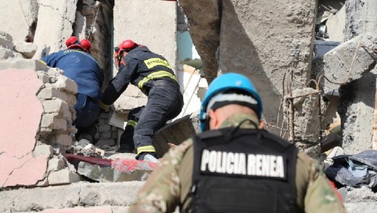 Operacioni me shpresën se nën rrënoja ka ende frymë... mister fati i 4 familjarëve të policit
