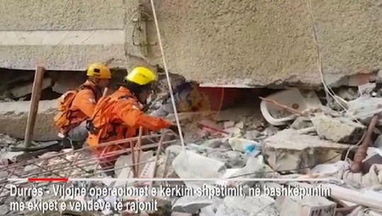 Policia e Shtetit: Vijojnë operacionet e kërkim-shpëtimit në Durrës, është identifikuar trupi i një 54-vjeçari nën rrënojat e 'Mira Mares' (VIDEO)