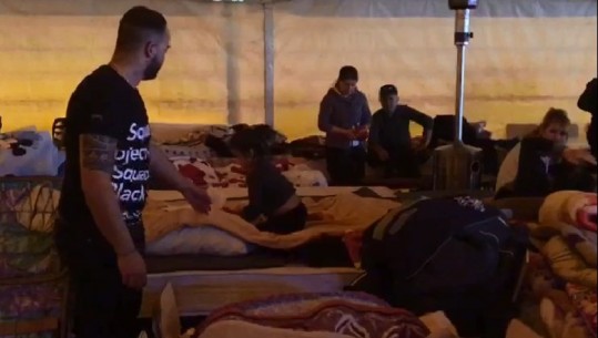 Ngrihet kampi për strehimin e dëmtuarve nga tërmeti në Laç