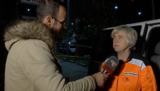 Ekipi zvicerian i shpëtimit në Durrës: Ne do të qëndrojmë deri sa të ketë përfunduar e gjithë situata e emergjencës!
