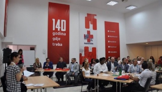Kryqi i Kuq i Malit të Zi, 42.5 mijë euro për popullsinë shqiptare të prekur nga tërmeti