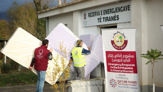 SOLIDARITETI/ Ambasada e Katarit, 8 kamionë me ndihma për familjet e prekura nga tërmeti në Tiranë