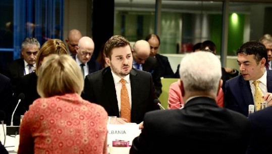Cakaj me Ministrat e Jashtëm të BE: Dinamikë e re politike për hapjen e negociatave