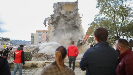 Shemben godinat e dëmtuara nga tërmeti në 'Qytetin Studenti', familjet strehohen në banesa me bonus qiraje (VIDEO)