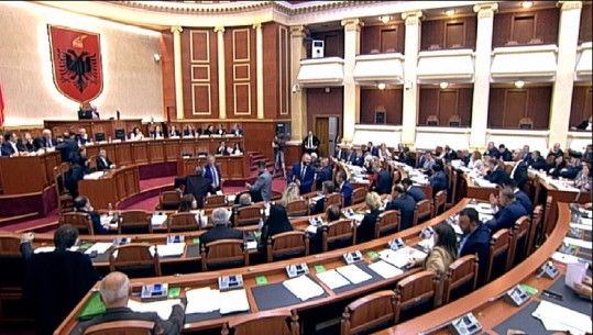 Parlamenti shqiptar merr vendimin për paketën anti-shpifje