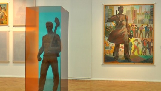 Ekspozita/ ‘Tiranë, durim’ në Galerinë e Arteve, arti realist përkrah veprave bashkëkohore