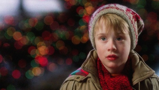 Mjaft më me 'Home Alone'...7 filma Krishtlindjesh që duhet t'i shihni PATJETËR 
