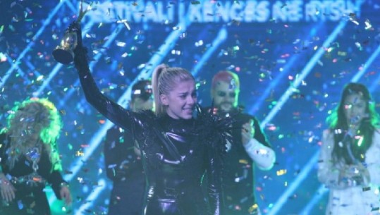 Arilena Ara fiton Festivalin e 58 të Këngës,  përfaqëson Shqipërinë në Eurovizion! Elvana Gjata në vend të dytë (VIDEO-FOTO)