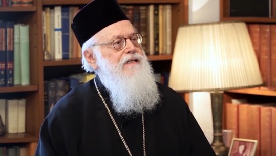 Krishtlindjet/ Mesazhi i kryepeshkopit Anastas Janullatos: Këtë vit kemi festime sipërfaqësore, le të rezistojmë brenda kësaj atmosfere të çuditshme