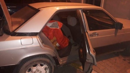 Mbushën makinën me pije alkoolike dhe tentuan të shmangnin kontrollin e policisë, arrestohen dy persona në Kurbin