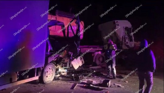 Gjirokastër- Kamioni përplaset me trajlerin, plagoset rëndë njëri nga shoferi (VIDEO)