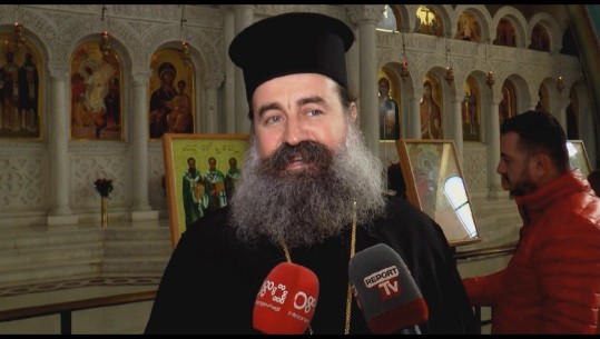 Arkimandrit Kozma Prifti: Besimi në Zot na jep shpresë për të përballuar çdo sfidë (VIDEO)