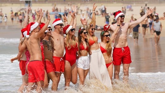 Festa e çmendur e Krishtlindjes në Australi... (FOTO)