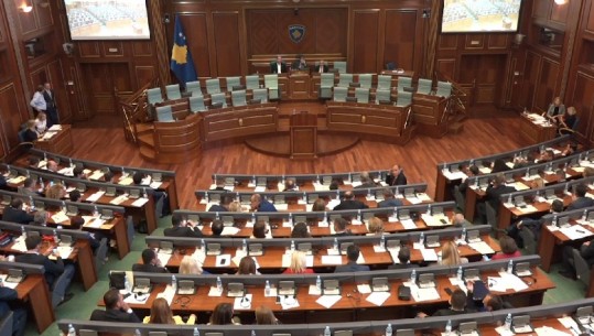 Kuvendi i Kosovës, mblidhet Komisioni i Verifikimit të Mandateve, Albulena Haxhiu nga LVV kryetare