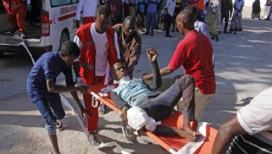 Autobombë, më shumë se 70 të vrarë në kryeqytetin e Somalisë
