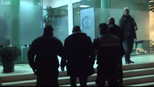 Ekskluzive/ Përgjimet e policëve në Durrës: Hiq betonieren se kanë raportuar në portal...Jepi naj gjë se jam këtu me Ganiun (në kërkim)