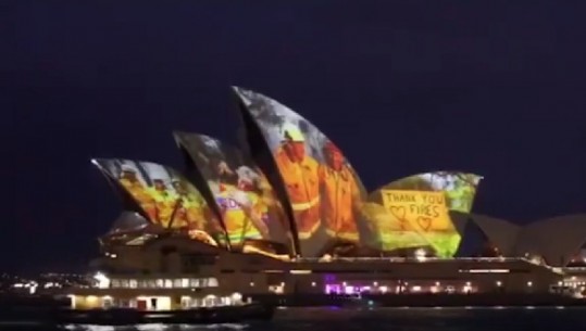 Në fasadën e 'Sidney Opera House' shfaqen imazhet e Australisë së 'shkrumbuar' nga zjarret (VIDEO)