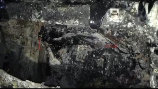 Pamjet e makinës së shkrumbuar në Vlorë, gjendet brenda kallashnikovi i atentatorit (VIDEO)