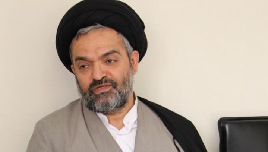 Dyshime se mund të thyenin urdhrin e dëbimit! Anti-Terrori përcjell në Rinas dy diplomatët iranianë