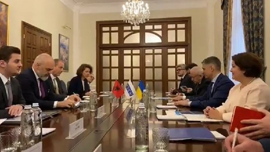 Rama takohet në Kiev me Ministrin e Punëve të Jashtme, Vadym Prystaiko (VIDEO)