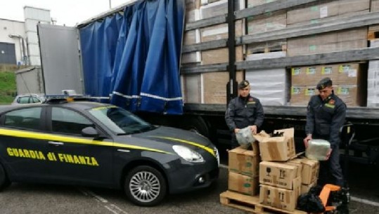 Itali- 16 kg heroinë dyshohet nga porti i Durrësit, pranga shoferit të kamionit 