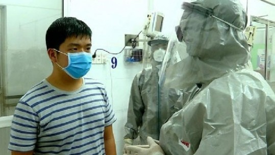 Virusi kinez, vaksina gati pas një muaji, mbyllet ‘Shangai Disneyland’ dhe një pjesë e Murit të Madh Kinez