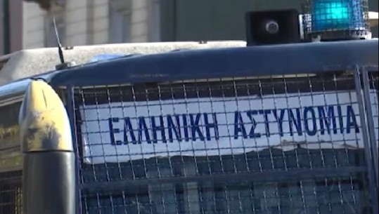 EMRAT/ Kush janë 6 shqiptarët e kapur sot me më shumë se 1 ton kokainë në Greqi (VIDEO)