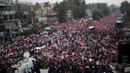 Protestat kundër qeverisë në Irak, 12 të vrarë dhe qindra të plagosur 