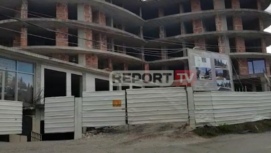 VIDEO- Ky është kanteri i ndërtimit të hotelit ku humbi jetën roja pasi ra nga kati i dytë