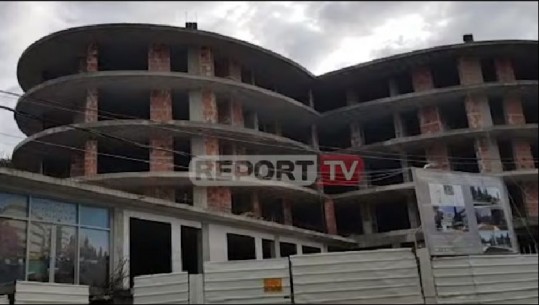 Durrës- Roja vdiq pasi ra nga kati i dytë! Policia: ASNJË kusht sigurie, ra në gropën e ashensorit pas frikës nga tërmeti