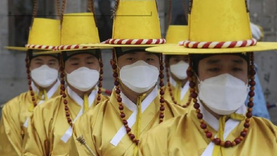 Kina dhe mbarë Bota, epidemia e koronavirusit e treguar përmes fotografive 