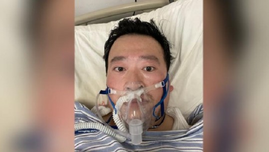 Vdekja 'dy herë' e mjekut kinez që ngriti alarmin për virusin po kthehet në katastrofë për pushtetin