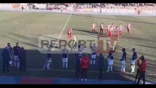 Tensione në ndeshjen Skënderbeu-Bylis! Penalltia 