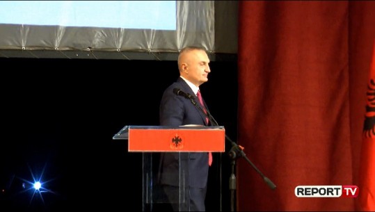 Thirrje 'Rama ik' në aktivitetin për 100 vjetorin e Tiranës kryeqytet, ja si reagon presidenti Meta (VIDEO)