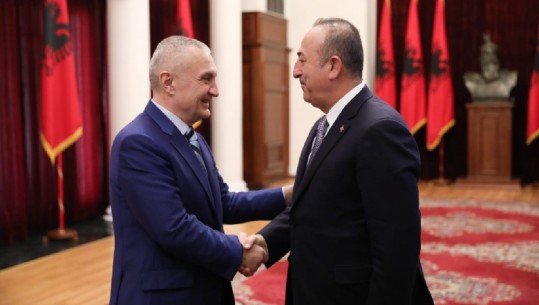 Meta pret ministrin e Jashtëm turk: Duhet të forcojmë luftën kundër terrorizmit (VIDEO)