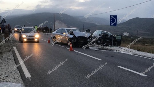 Dy aksidente, në pak minuta në Vlorë! 3 makina bëhen 'copa', 6 të lënduar (VIDEO)