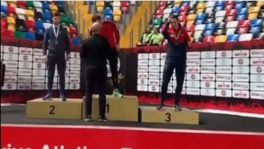 Smajlaj e nis në mënyrë perfekte 2020, atleti shqiptar shpallet kampion Ballkani