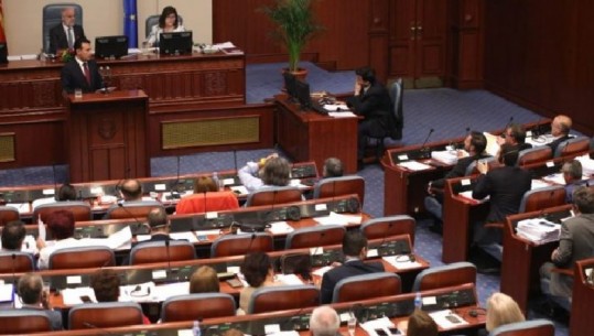 Shpërndahet parlamenti, Maqedonia në zgjedhje të parakohshme me qeveri teknike në 12 prill