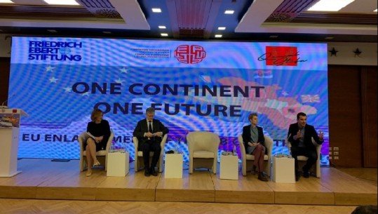 Konferenca në Tiranë/Santos-Veliaj: Europa duhet të mbajë premtimin. Ndikimi i qyteteve në procesin e integrimit