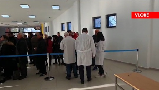 Koronavirusi/ Masa të shtuara në dogana, mjekë 24 orë! Italianët në portin e Vlorës: Nuk kemi frikë, por të marrim masa personale