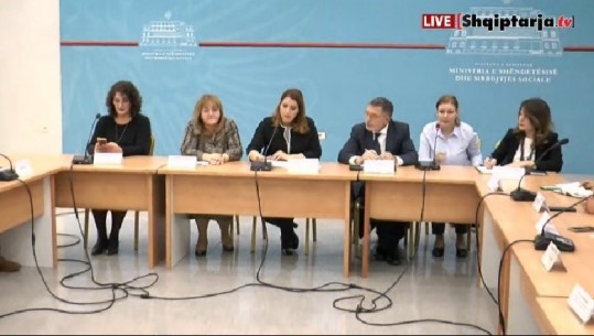 Task-forca për koronavirusin/ Drejtori i Zyrës së OBSH në Tiranë: Po studiojmë pse në Shqipëri nuk ka asnjë të prekur (VIDEO)